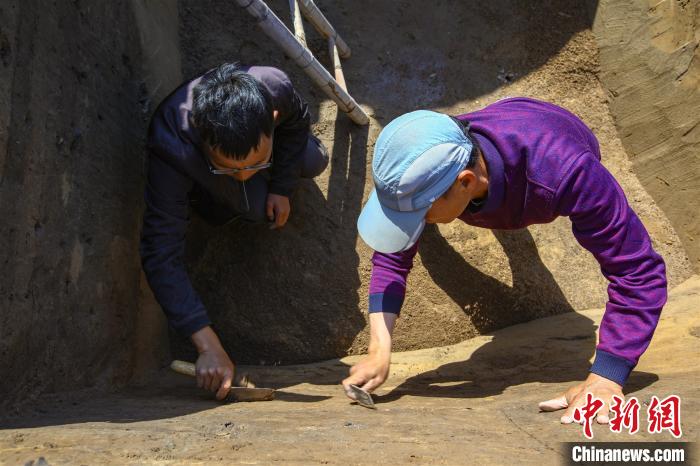 探秘古航道上的大型墓葬群：龍山、唐朝等數千年文化同步展現