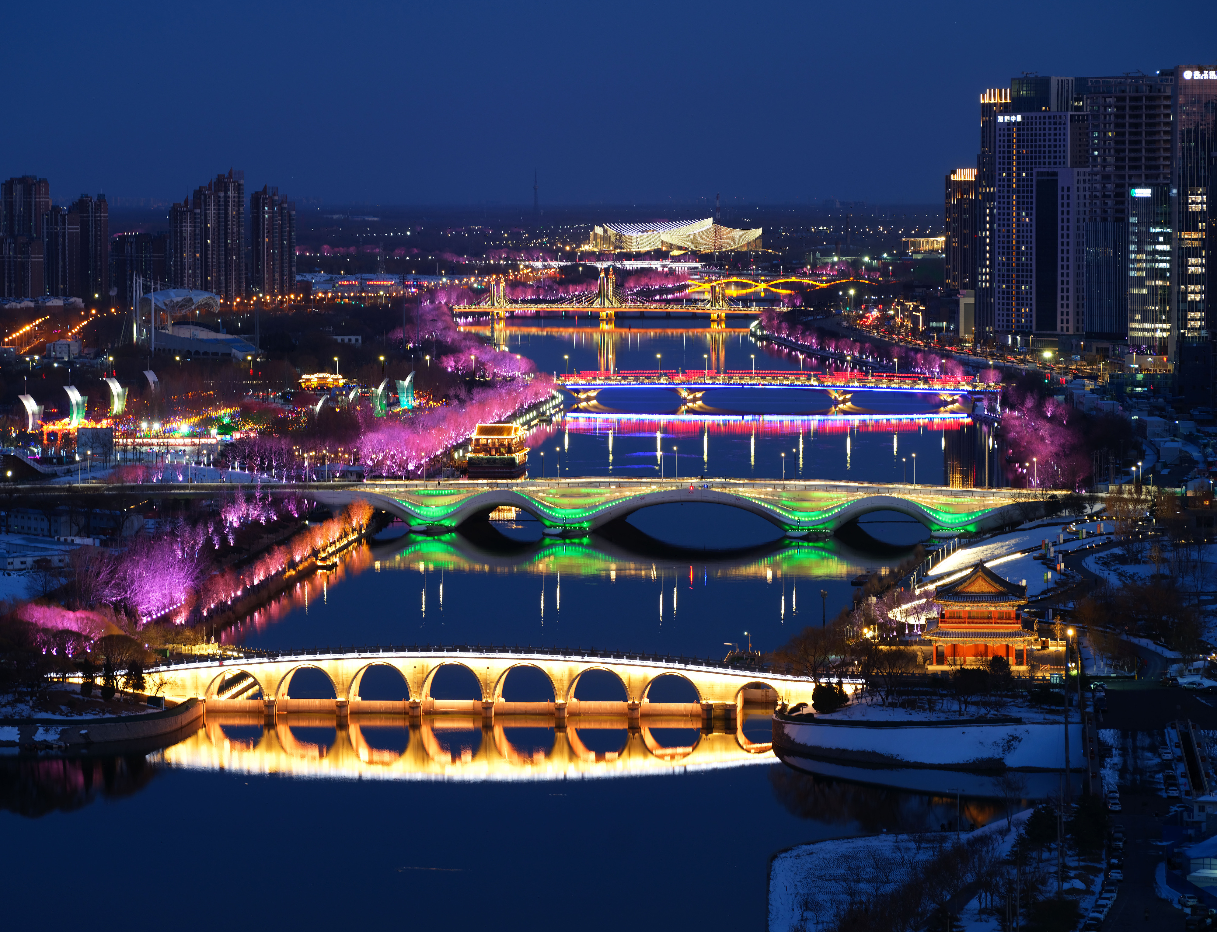 2024年2月22日，京杭大運(yùn)河北京通州段夜景。