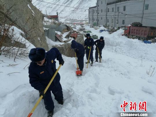 春節(jié)、藏歷年期間西藏消防堅(jiān)守崗位保民眾安穩(wěn)過(guò)年