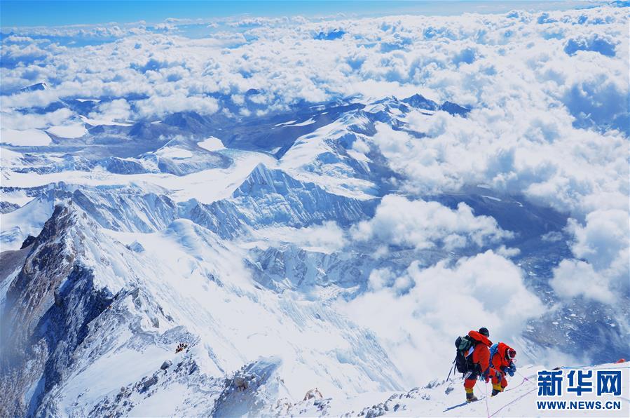 （體育·專題）（3）西藏拉薩喜馬拉雅登山向?qū)W校的20年